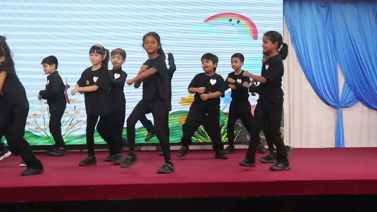 Be a Rainbow ! Grade 1B presented an inspiring assembly on Kindness, connecting to the theme