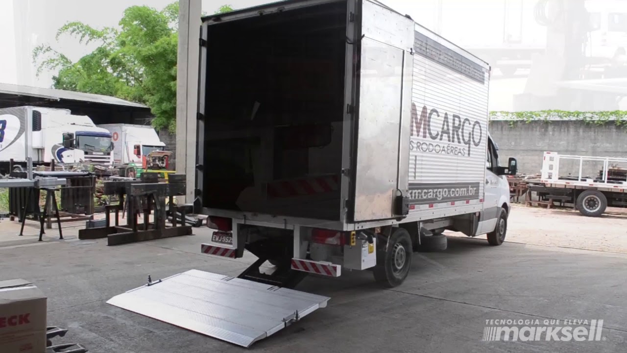 Plataforma Elevatória de Carga Veicular
