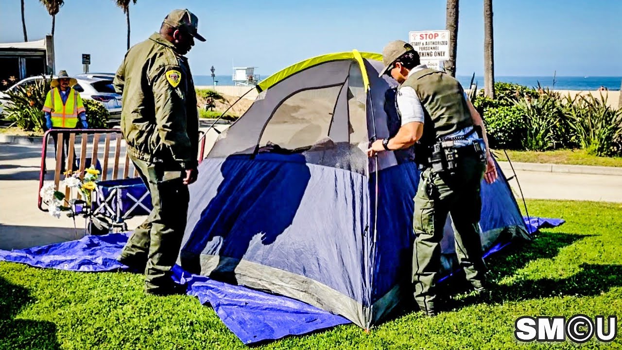 𝗧𝗘𝗡𝗧 𝗧𝗘𝗡𝗦𝗜𝗢𝗡𝗦: Park Rangers Clear Encampment During Venice Beach Sweep