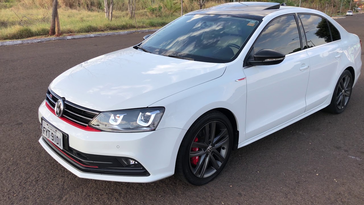 Fiz mudanças estéticas no meu Jetta