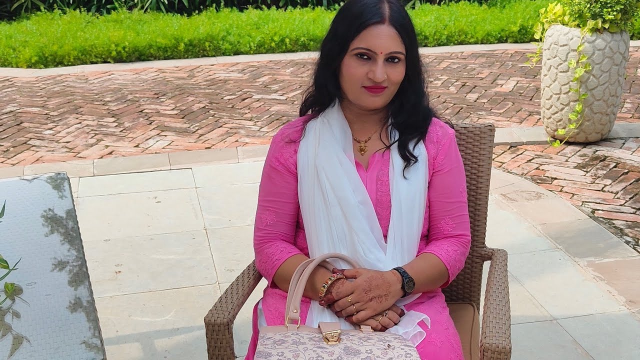 Kashish Thakur is live
