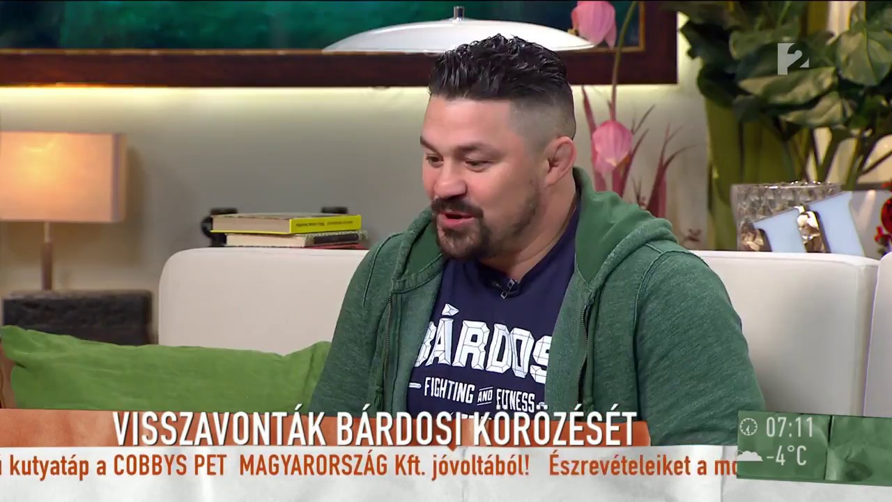 Ismeretlen emberek is Bárdosi Sanyi mellé álltak a körözés miatt - tv2.hu/mokka