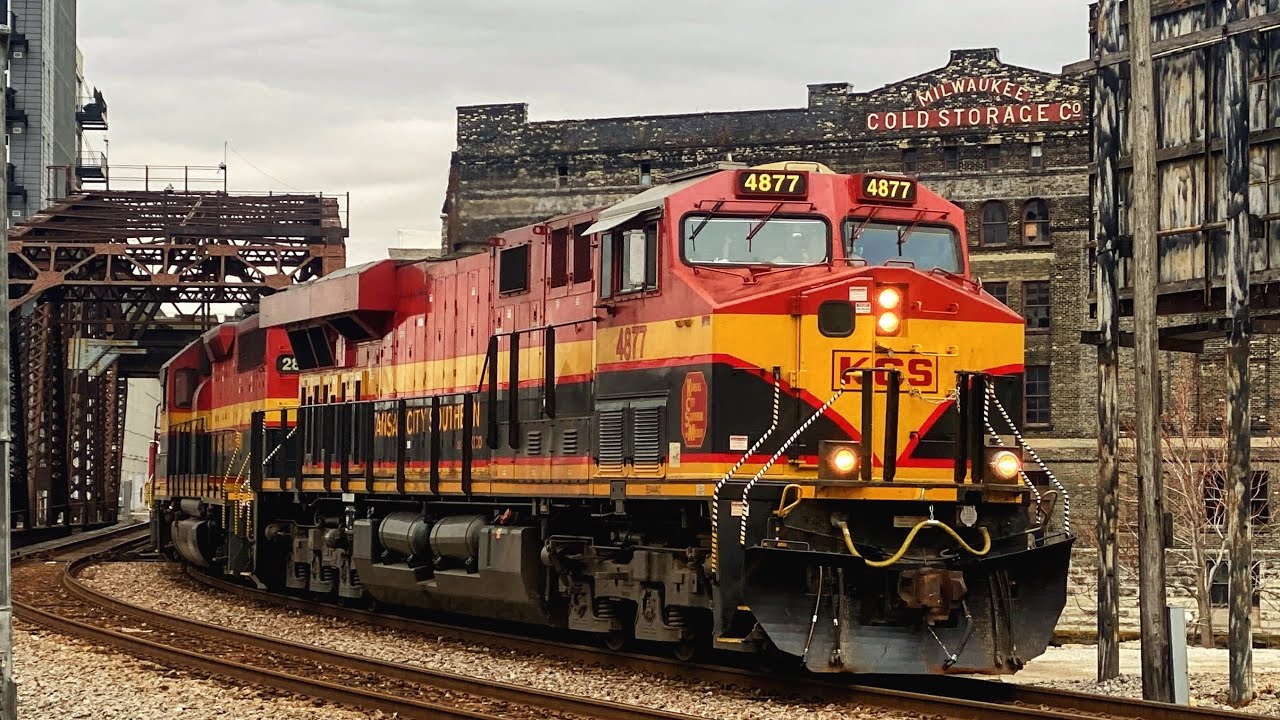 2/19/26- CP #8128 (CPKC), & CP #3069 (CPKC) trails on the CPKC-247 on the C&M Sub || Milwaukee, WI 