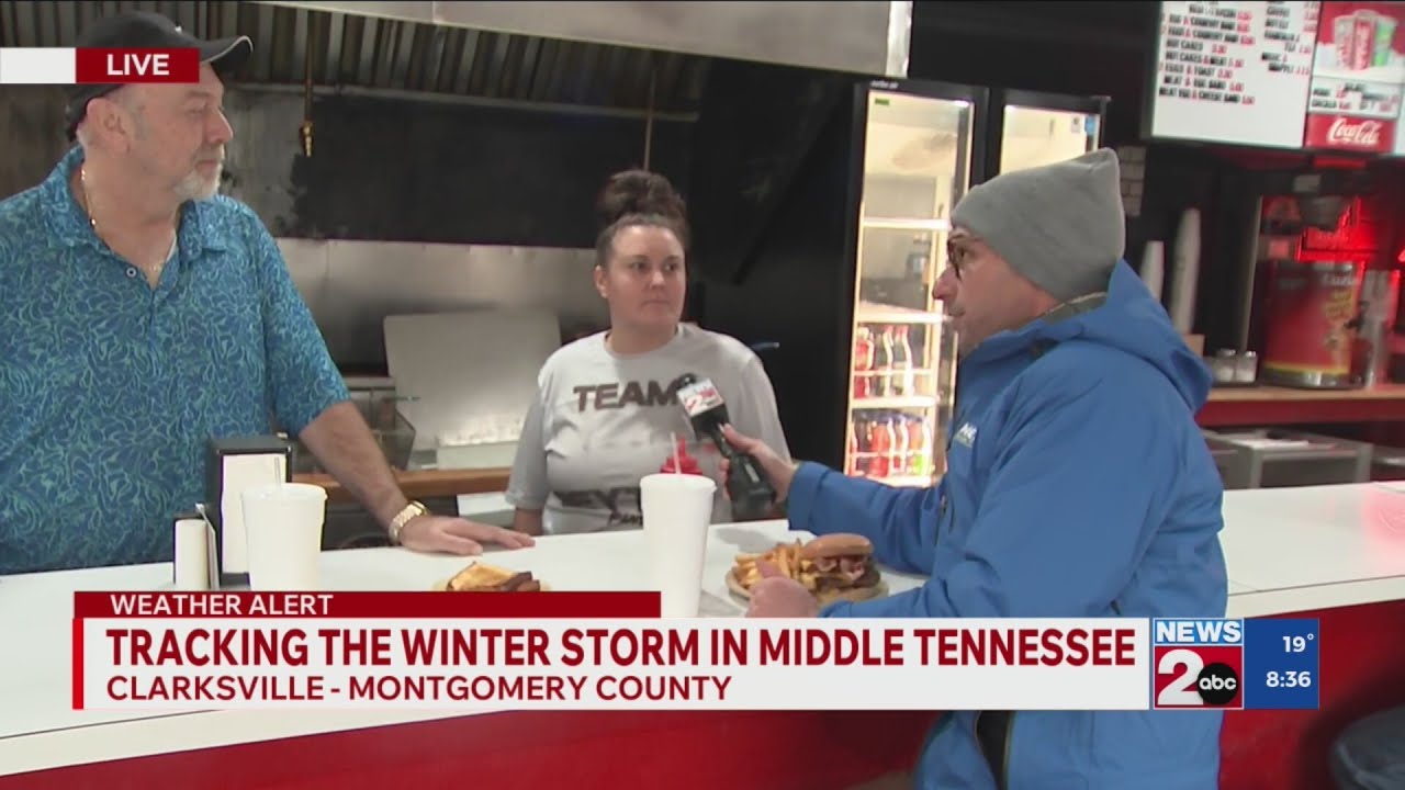 Clarksville restaurant remains open amid winter weather