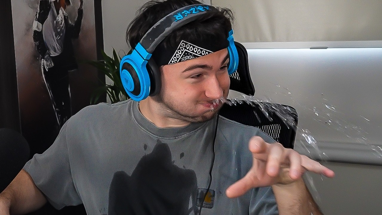 ROZ****EM MIKROFON w SPRÓBUJ SIĘ NIE ZAŚMIAĆ :(