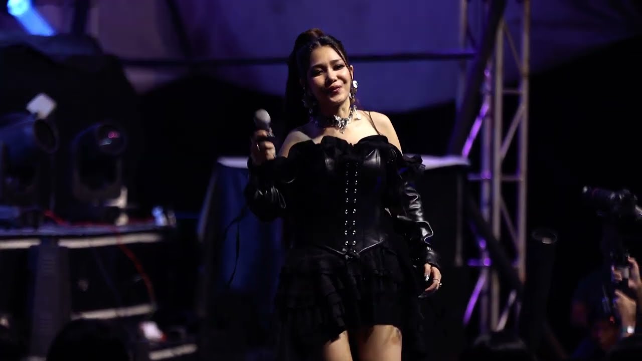 Oxygen /Yoon Myat Thu ( Birthday Show Live Version )