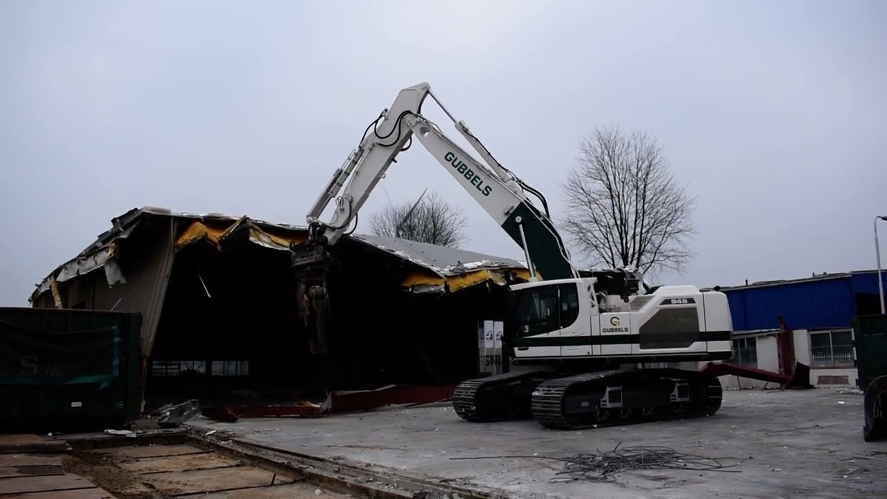 Liebherr R945 S-HD demolition excavator - Gubbels B.V.