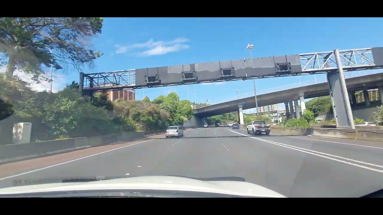 Driving Through Auckland City To The Motorway: Real Time CBD Streets And On Ramp POV 🇳🇿