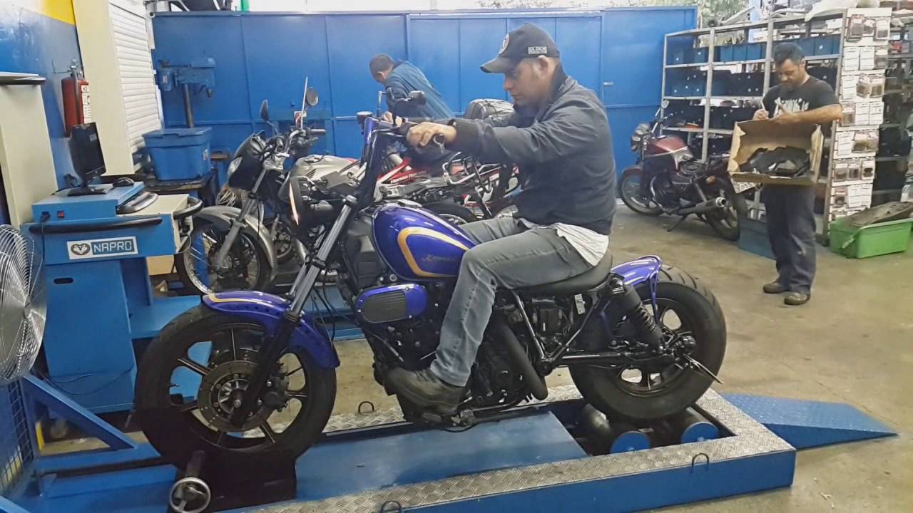 LR Motos - Kawasaki Vulcan 750 Azul no Simulador de Velocidade