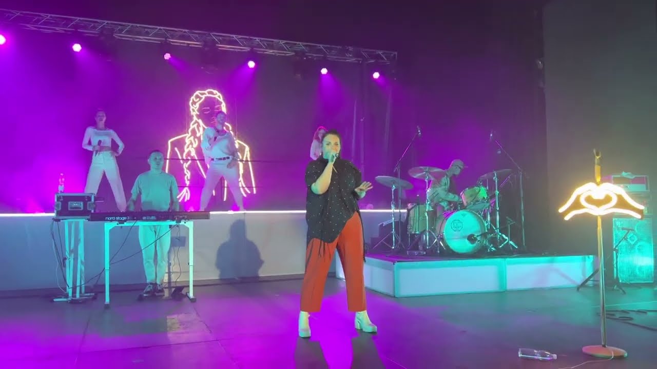 Ewa Farna - Leporelo Jablonec nad Nisou 20.10.2022