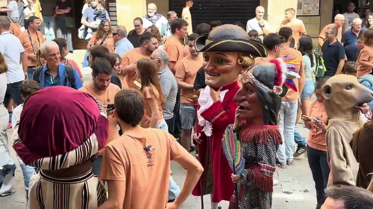 20250909 03 Roda de foc i pujada a la plaça Major per fer els ballets