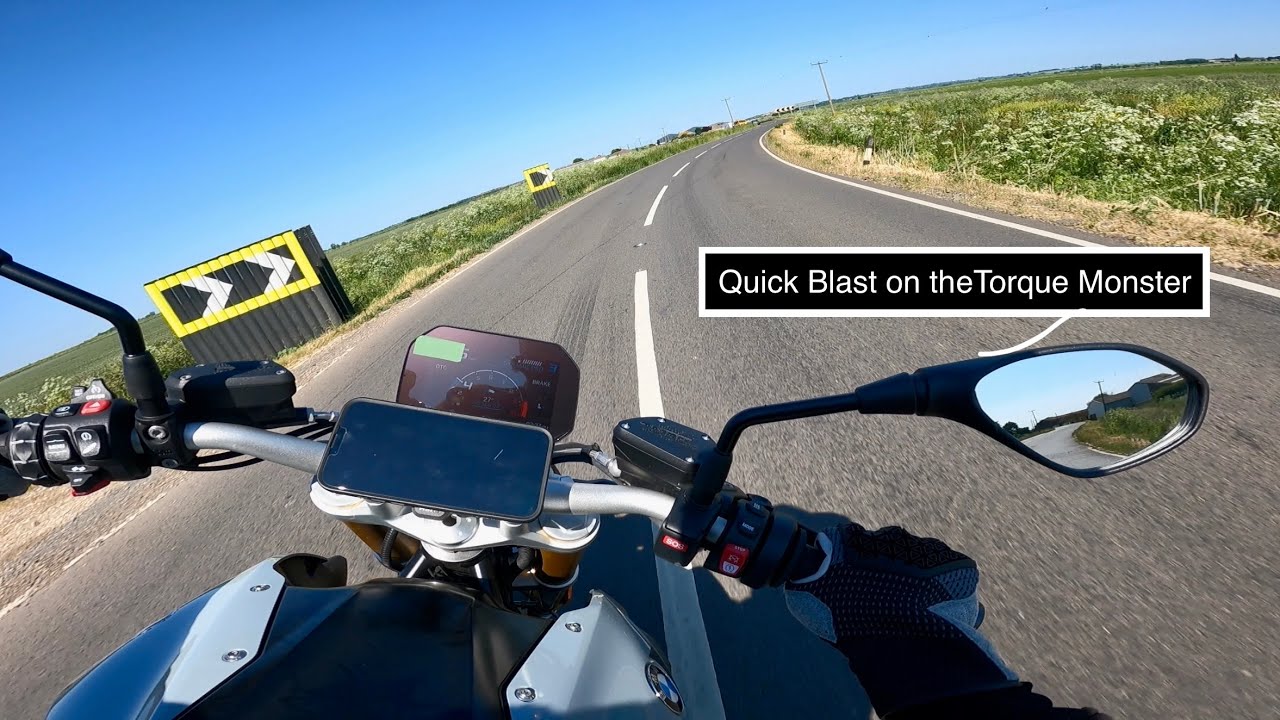 BMW R1250R AKRAPOVIC sound [RAW Onboard]