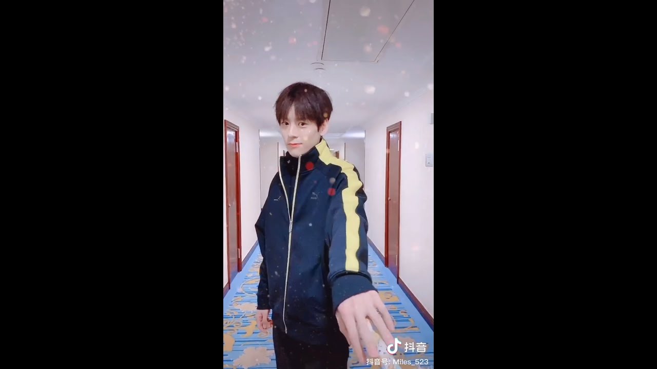 Boyfriend POV (Wei Zhe Ming Douyin 魏哲鸣 抖音)