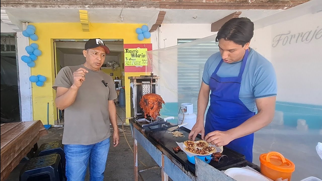 PROBANDO TACOS AL PASTOR Y DE BARBACOA taquerias del pueblo