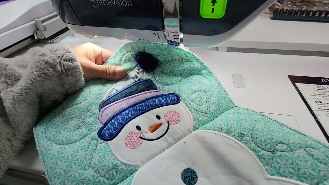 Kimberbell Let It Snow Pillow - Piecing and Pressing the Pillow top