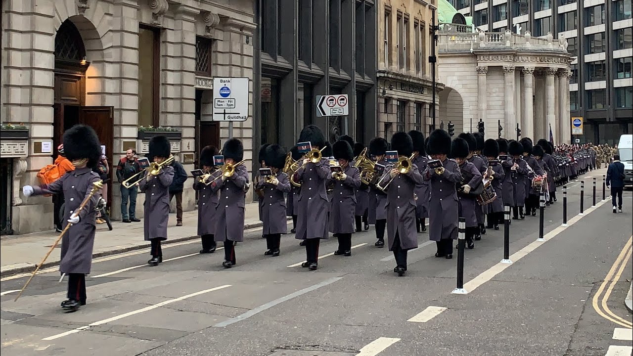 The Regimental Band and Corps of Drums of the Honourable Artillery Company - March Back to Barracks
