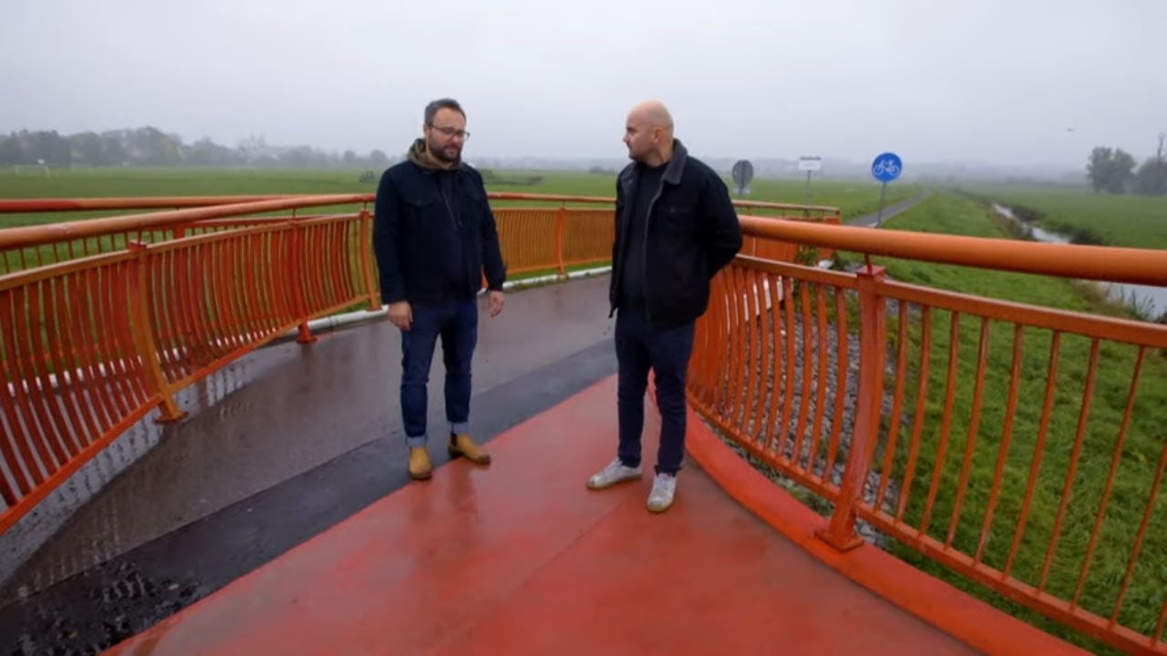 Jazda rowerem jeszcze nigdy nie była tu tak bezpieczna! #Absurdy_Drogowe