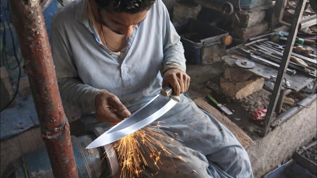 Amazing Hard Work By Black Smith # Making Iron Blades Sharp And Shiny # The Product Makerzz 
