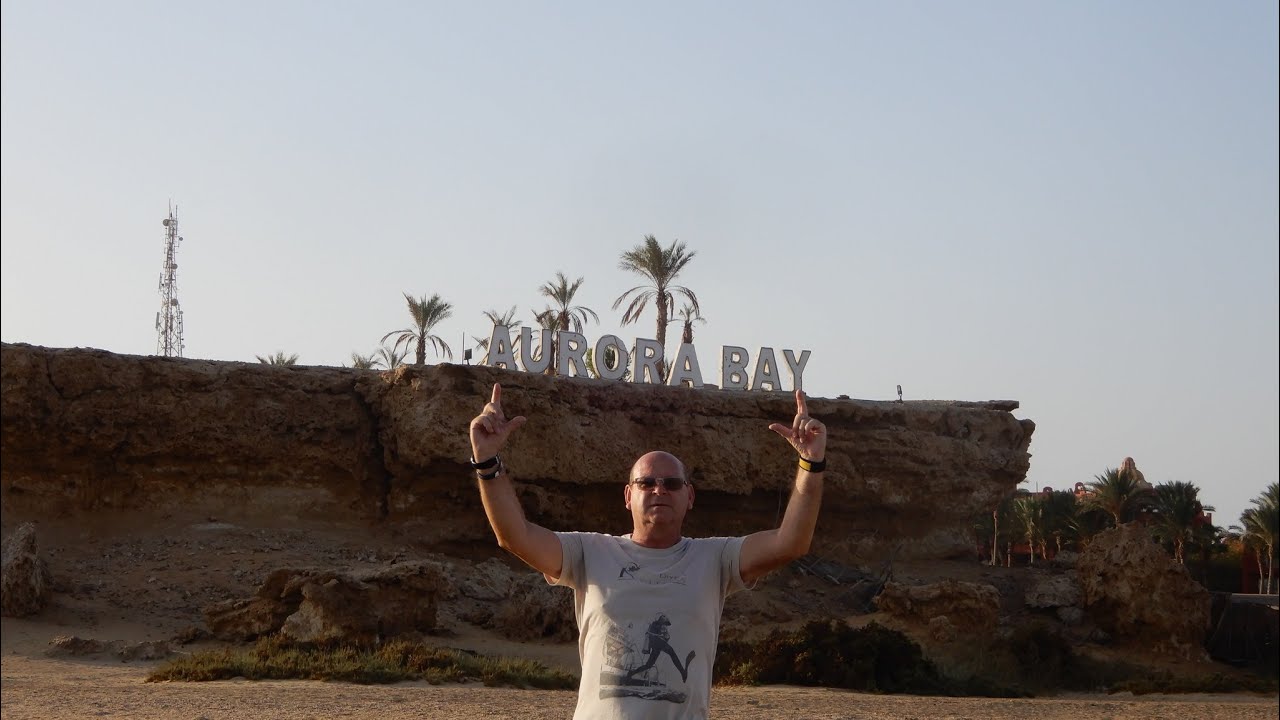 AURORA BAY RESORT DANS LA BAIE DE GABEL EL ROSAS à MARSA ALAM
