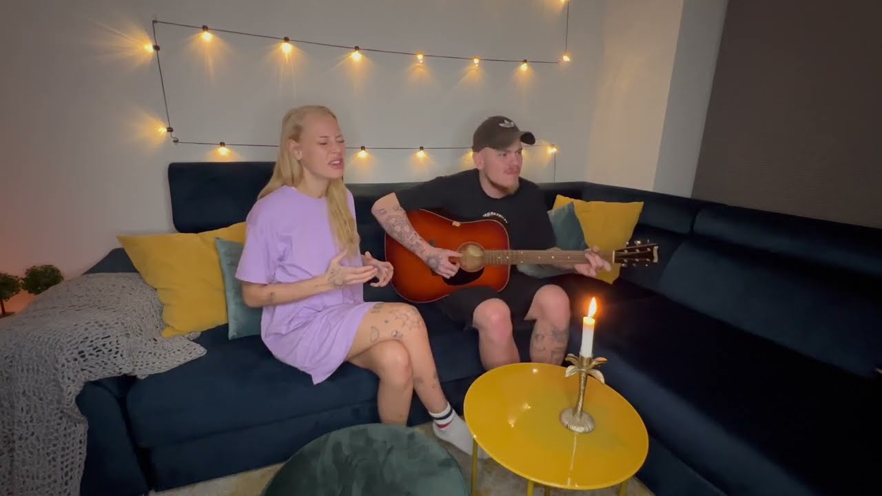 Flowers - Miley Cyrus // Acoustic Cover