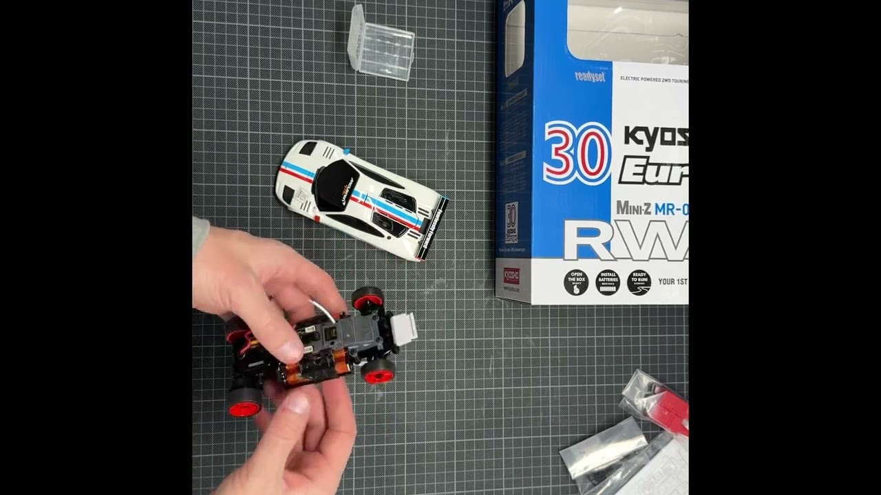 McLaren F1 GTR Kyosho Europe’s 30th anniversary Mini-Z First Run