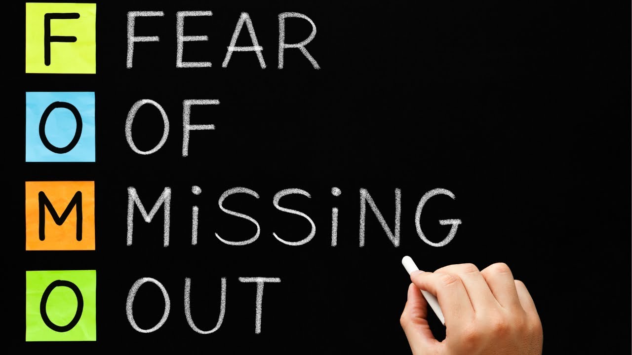 3 способа избавиться от FOMO (страха упустить что-то важное) в отношениях