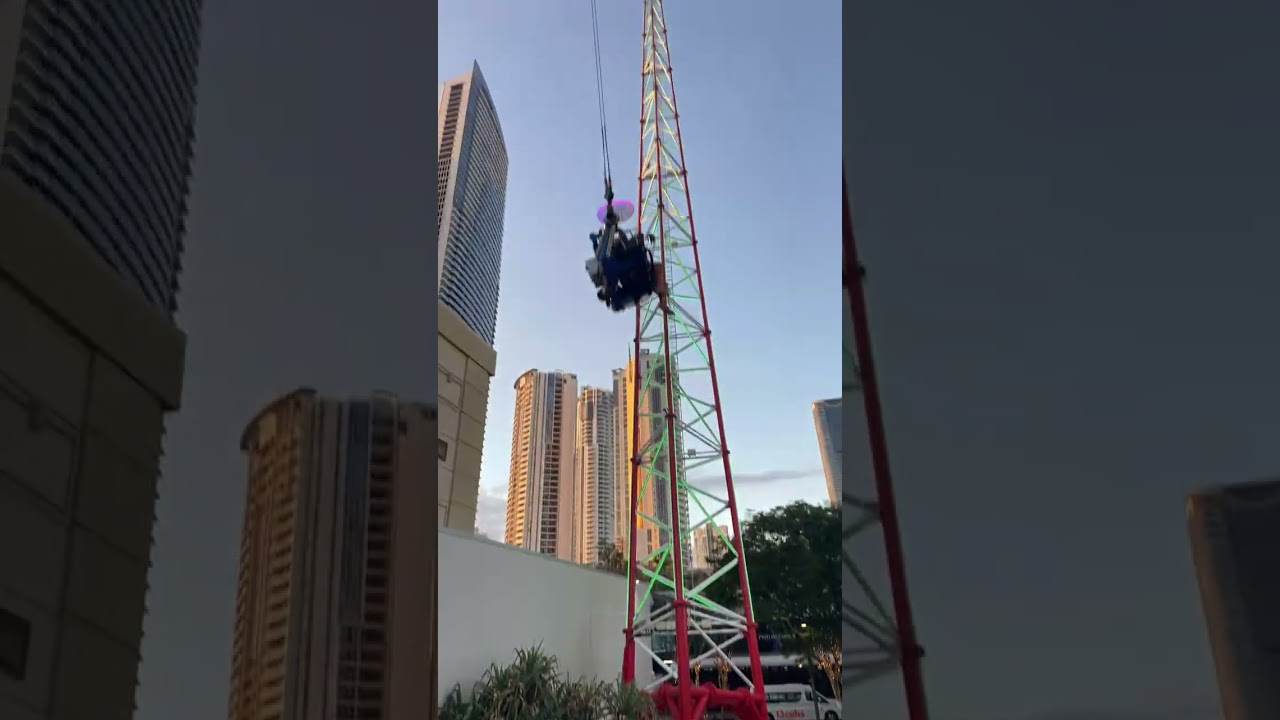 Live slingshot#surfers paradise #travelaustralia #goldcoast #australia