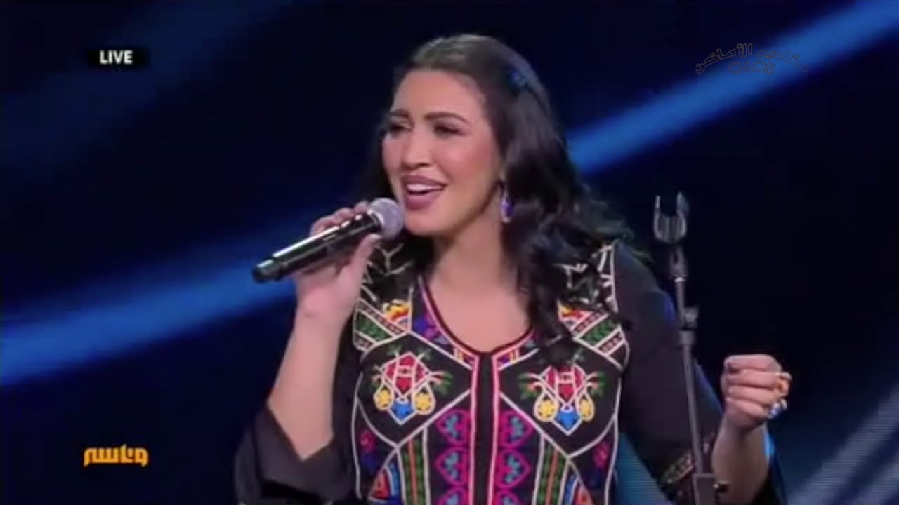 أسماء لمنور : يا زارعين العنب