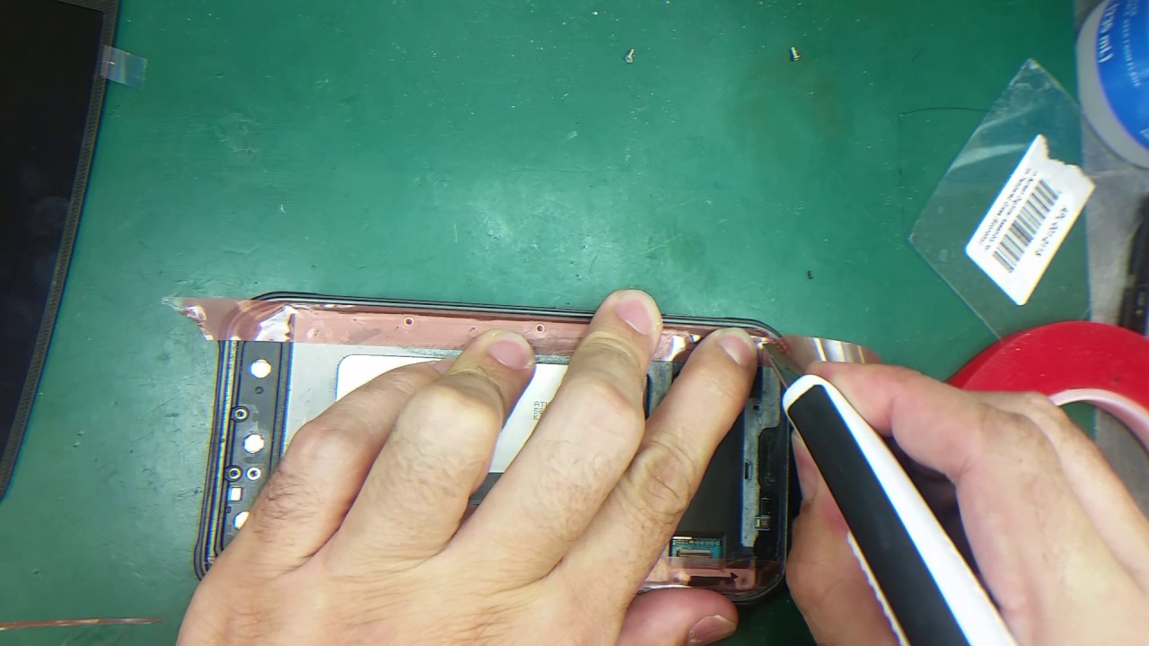 Samsung Galaxy S6 Active : tear down, water damage treatment and screen replacement ( Part 4)