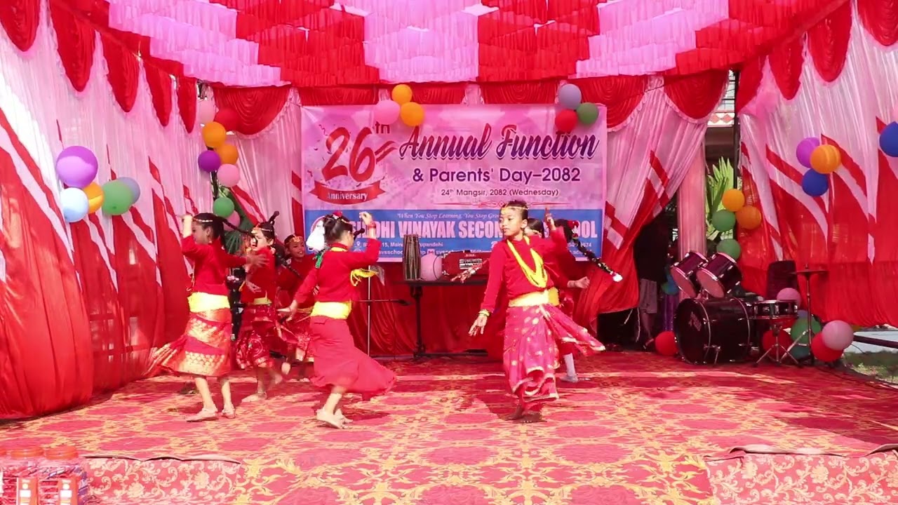 २६औँ वार्षिकोत्सव तथा अभिभावक दिवसको अवसरमा विद्यार्थीहरूलेप्रस्तुत गरेको सांस्कृतिक नृत्य कार्यक्रम