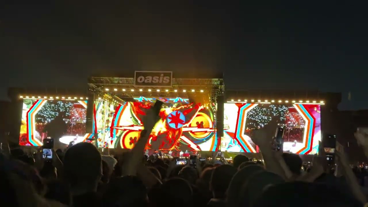 Oasis - Roll With It (Estadio Nacional - 19.11.25)