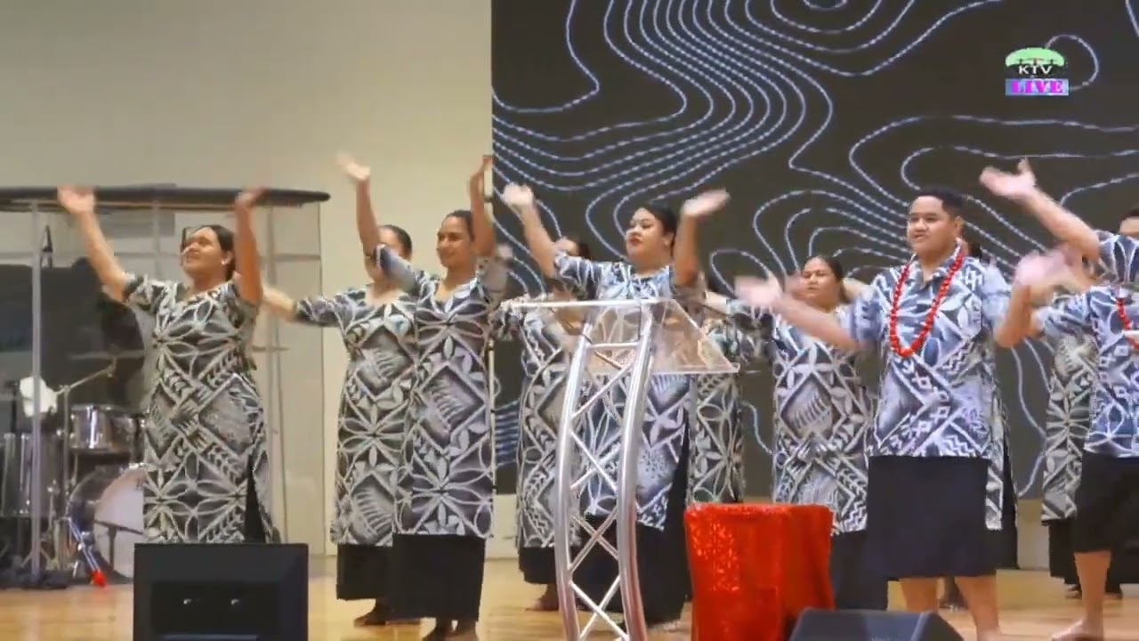 Everlasting praise - ua Tala mai le lagi