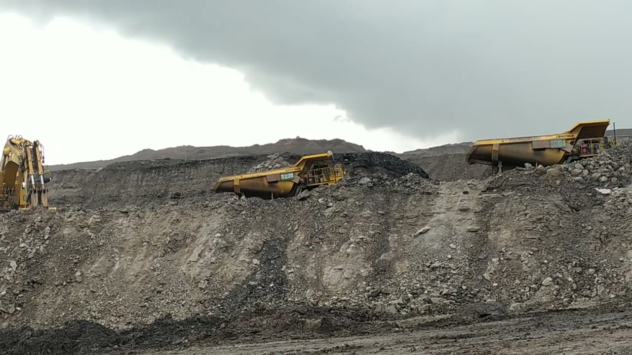 komatsu PC 2000 menyala lagi