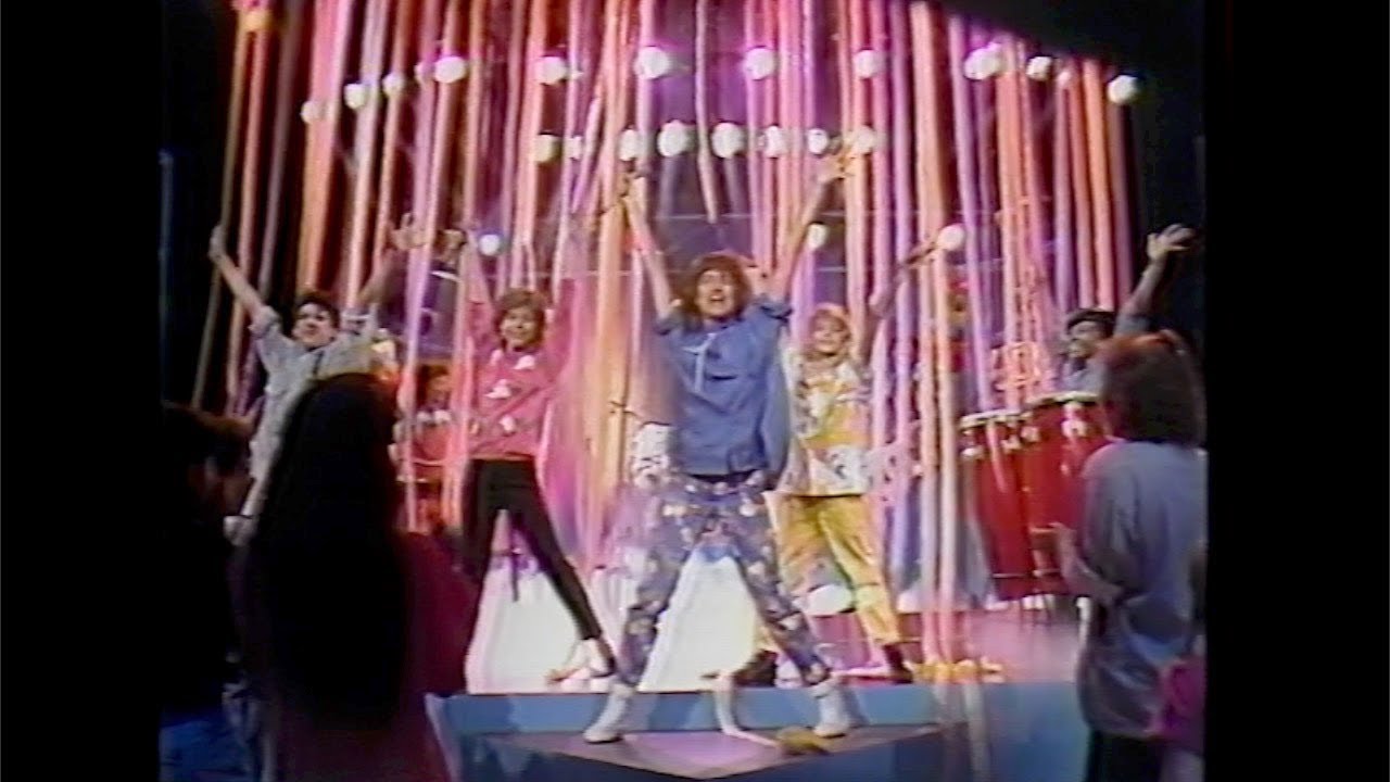 KIDS Incorporated - Conga (720p HD Live-Look Partial Remaster)