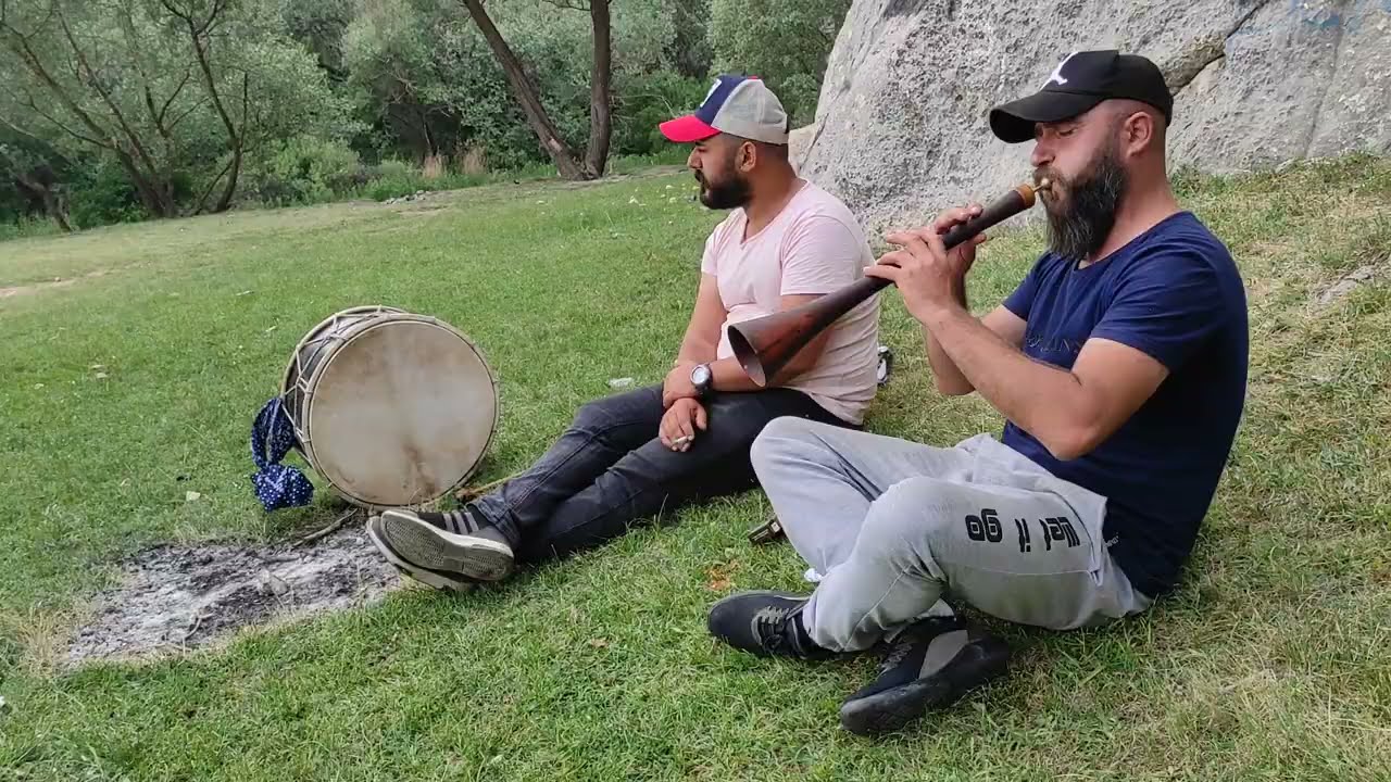 Yüksel Çaylak ve Oğuz Abuş'dan Türküler Muhteşem bir ortam