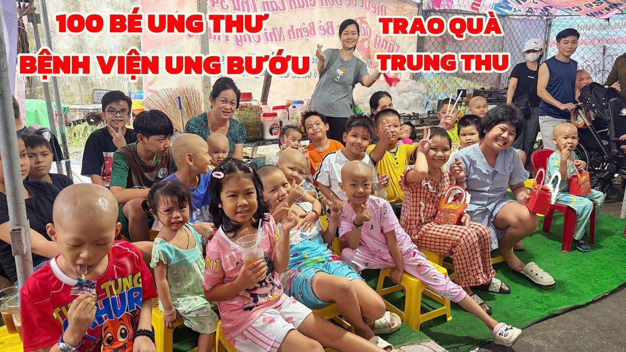 Trang LTP trao quà cho 100 bệnh nhi ung thư ở bệnh viện Ung Bướu, lén chú bảo vệ nên hối hả dữ thần