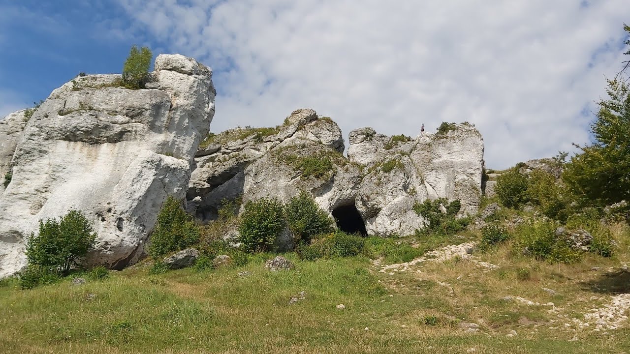 Góra Zborów-Jura Krakowsko Częstochowska, okoliczne jaskinie, noc nad zalewem Dzibice.