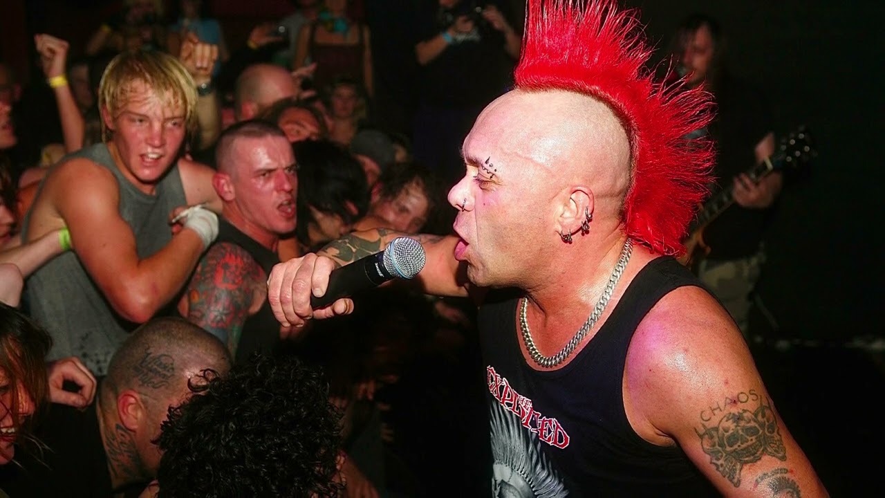 The Exploited - Beat The Bastards