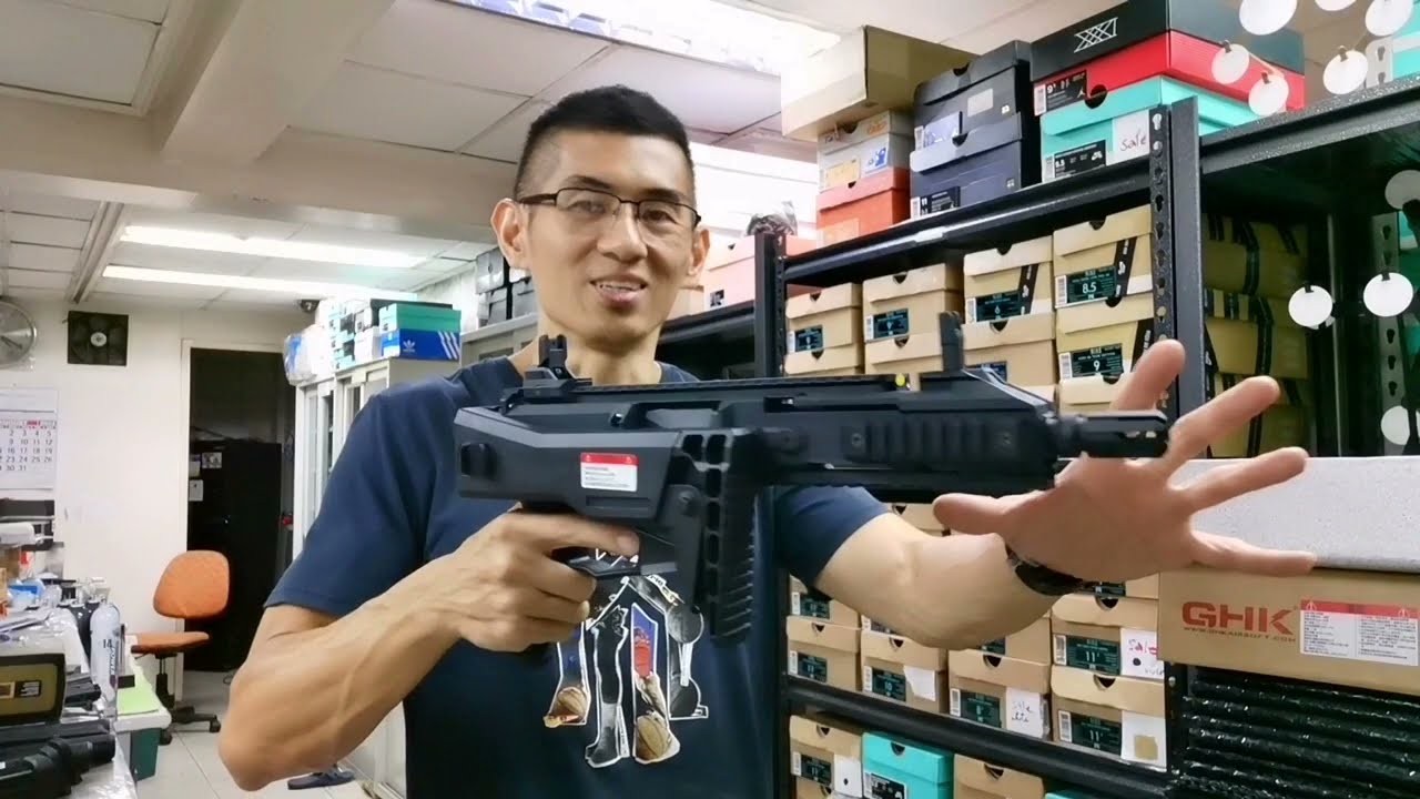 GHK G5 Airsoft Gas Blowback Rifle (GBBR) Unboxing, Review, Testing w/ Acetech Blaster Tracer Unit