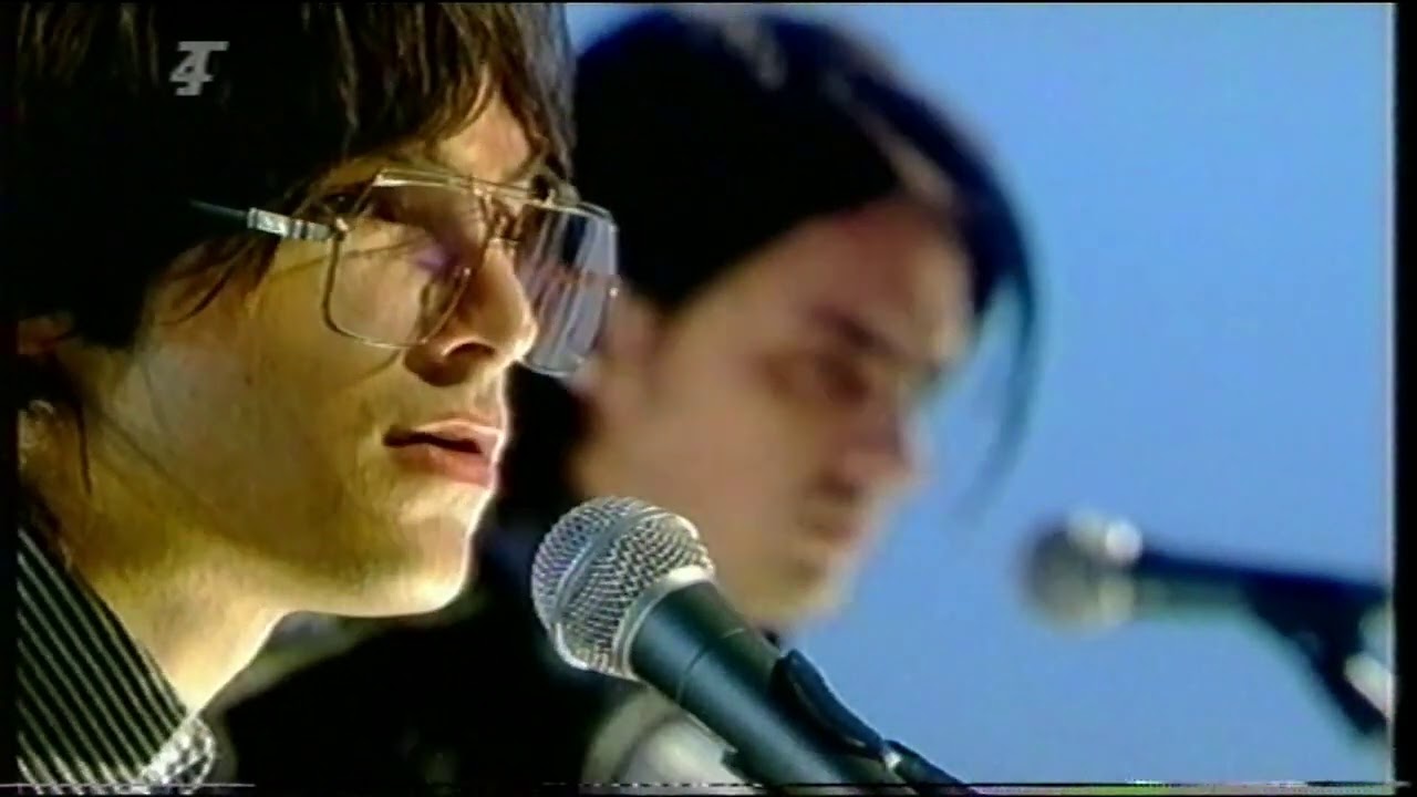Phantom Planet - California (Acoustic Live on T4 2005)