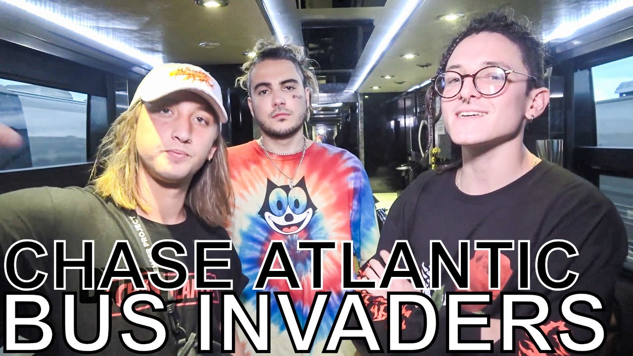 Chase Atlantic - BUS INVADERS Ep. 1350 [Warped Edition 2018]