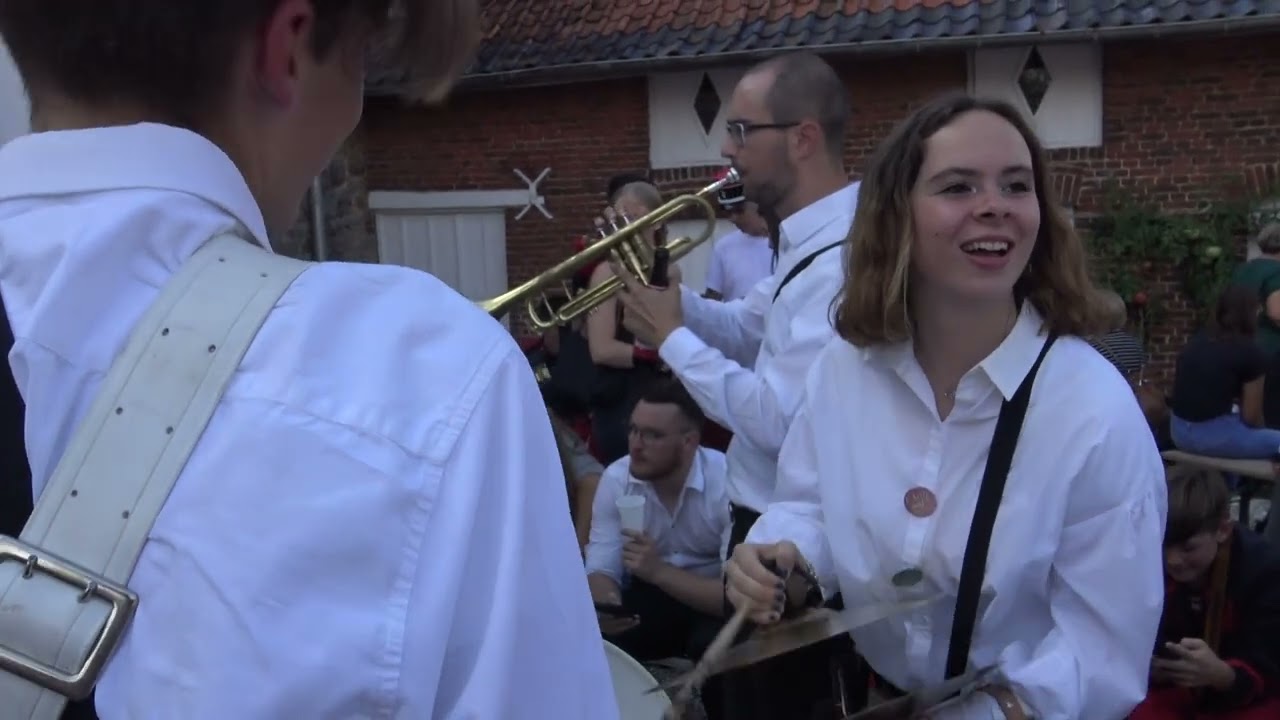 Jeune marche Saint Pierre Gerpinnes centre 2022 9 Dimanche arguedenne par la musique de la jeunesse
