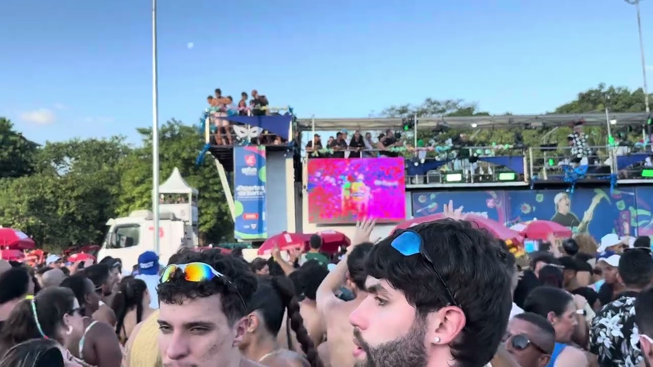 Durval lelys - dança da tartaruga no pós carnaval São Paulo 2025 - trio porradão