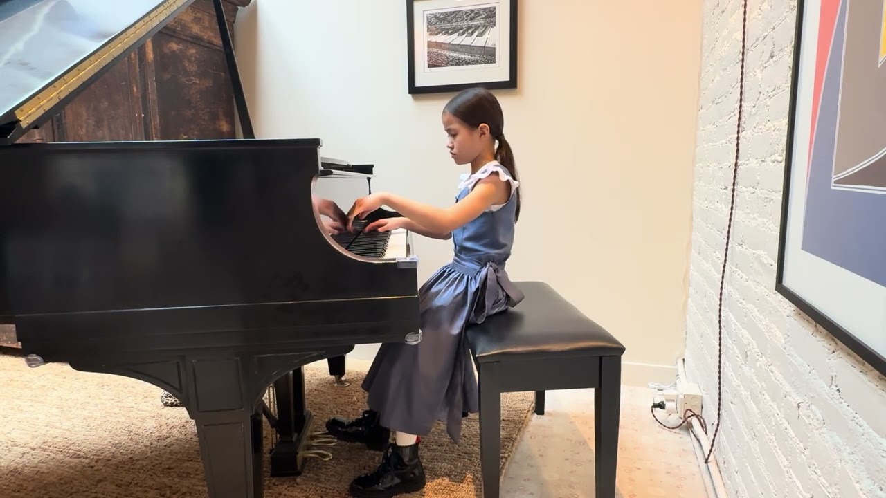 Malis plays Nocturnn By Chopin