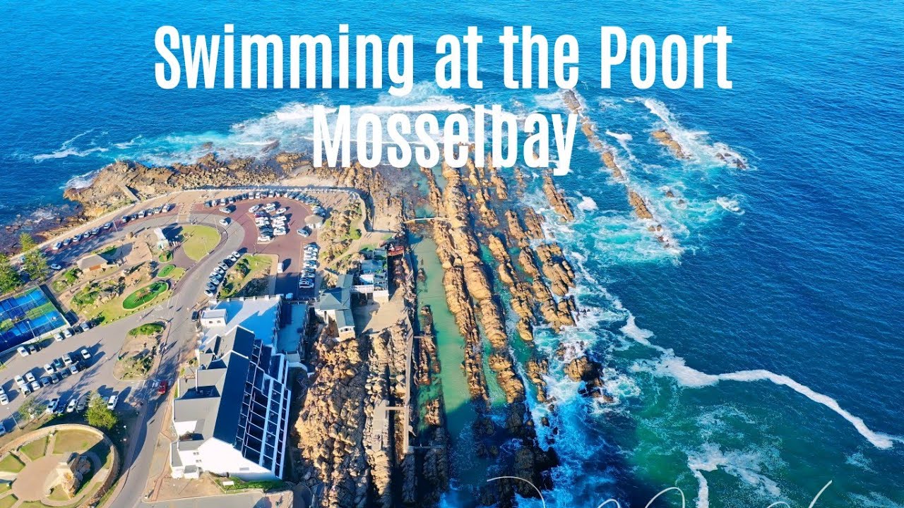 Dare to Swim Here? The Poort Mossel Bay in Stunning Detail. 
