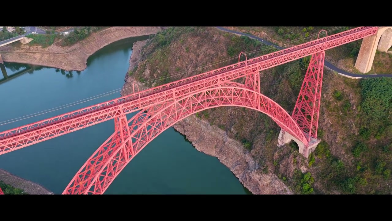 🚂 Le Viaduc du Garabit - Film cinématique aérien.