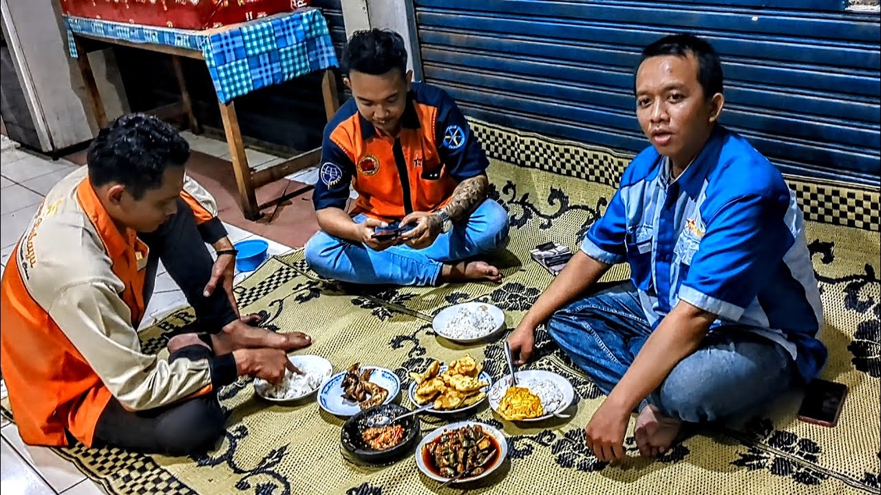 KULINER ANDALAN CREW SUGENG RAHAYU 7009 DI TERMINAL GIWANGAN JOGJA, MURAH + ENAK! RECOMMENDED!