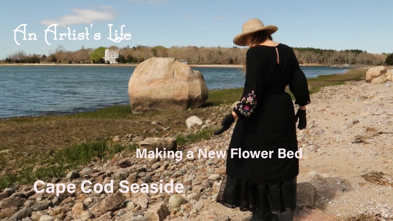 Making A Seaside Garden Bed | Giving Chickens Soil to Play in | A Quiet Seaside day watching Herons