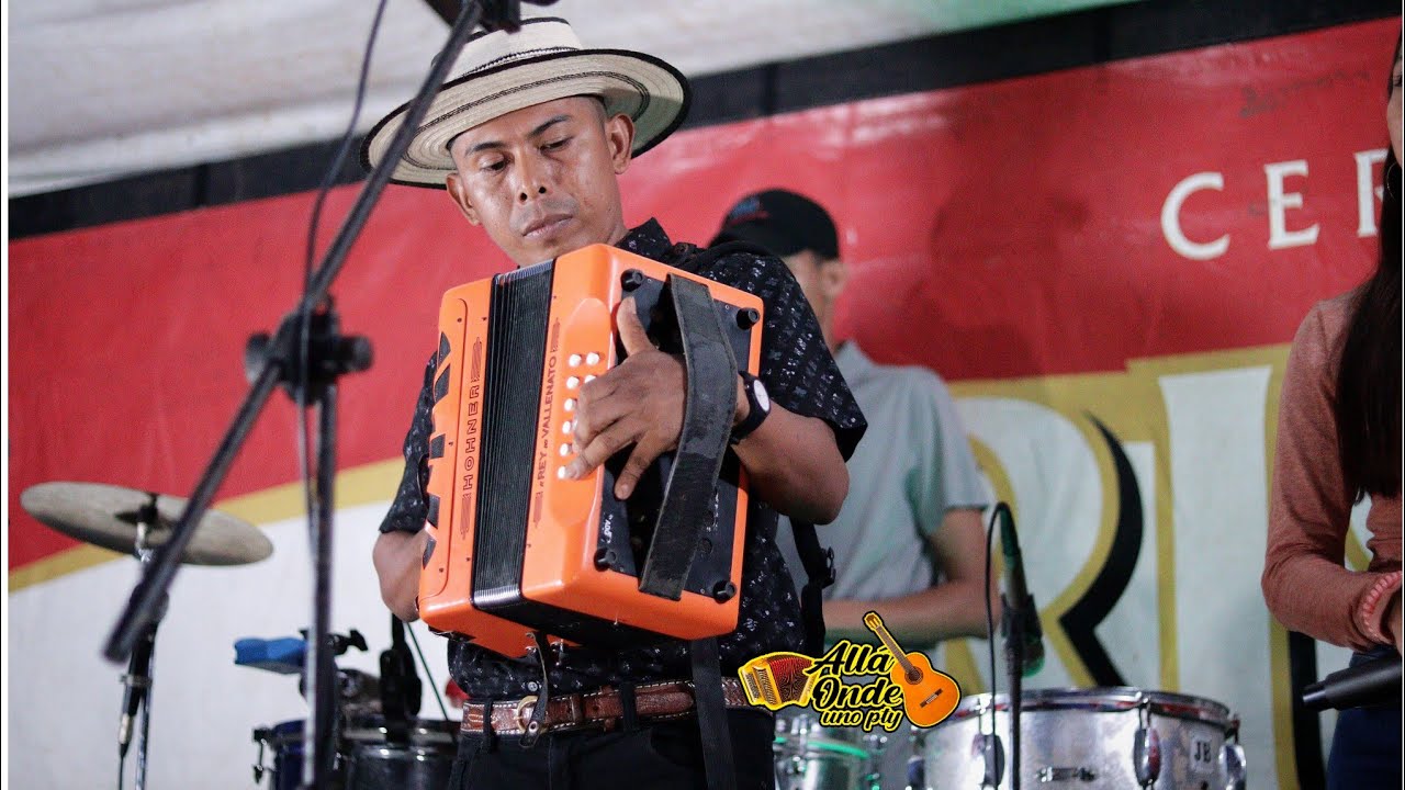 FALSA  ILUSIÓN | ORIEL SANCHEZ EN VIVO / Compositor Lujan Reyes