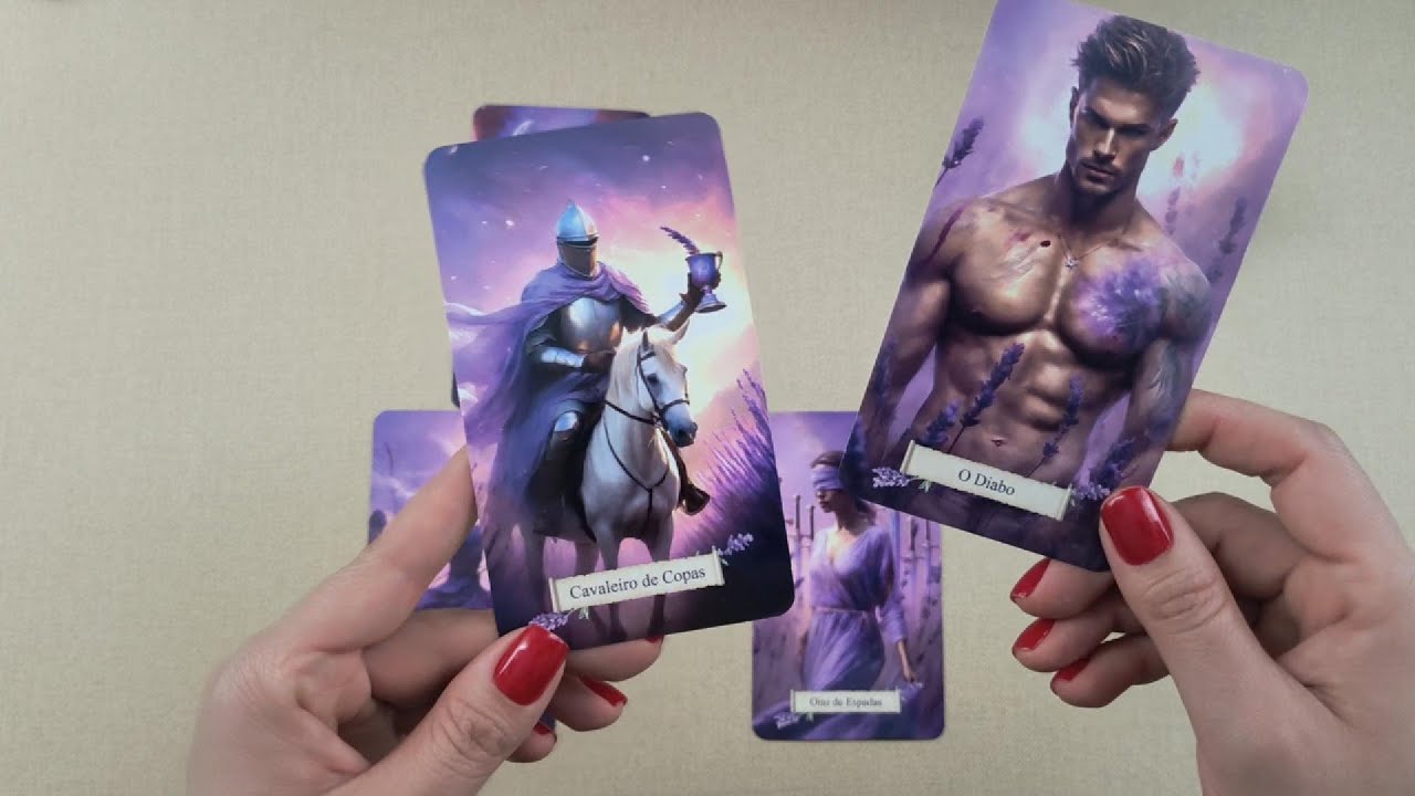 O que Ele(a) ESTÁ SENTINDO POR VOCÊ ATUALMENTE? | Revela Tarot 🩷🙏🩷